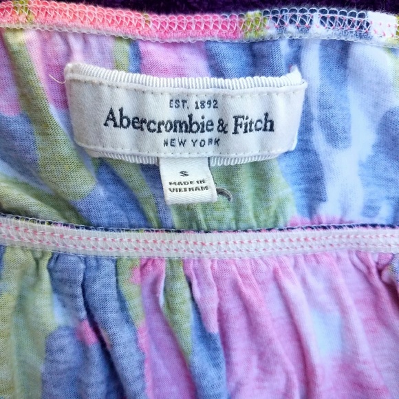 Halter Top - Picture 2 of 3